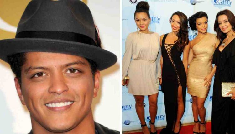 Does Bruno Mars have a brother?